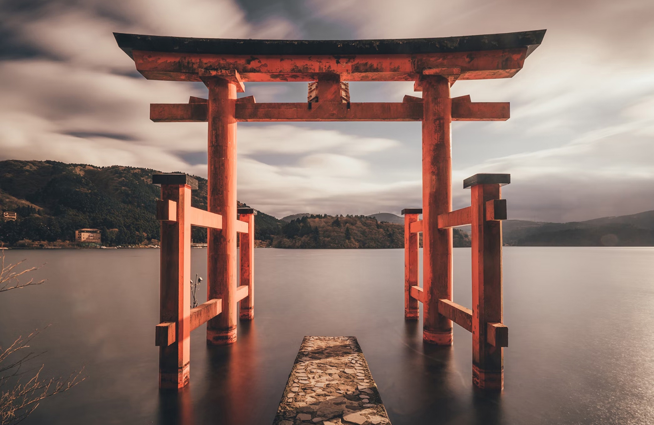 Tori gate, Japan's sacred archway