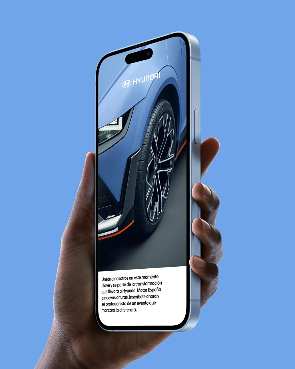 Mockup del diseño de la landing page del evento corporativo de Hyundai en un smartphone, mostrando la identidad del evento y un diseño web moderno.