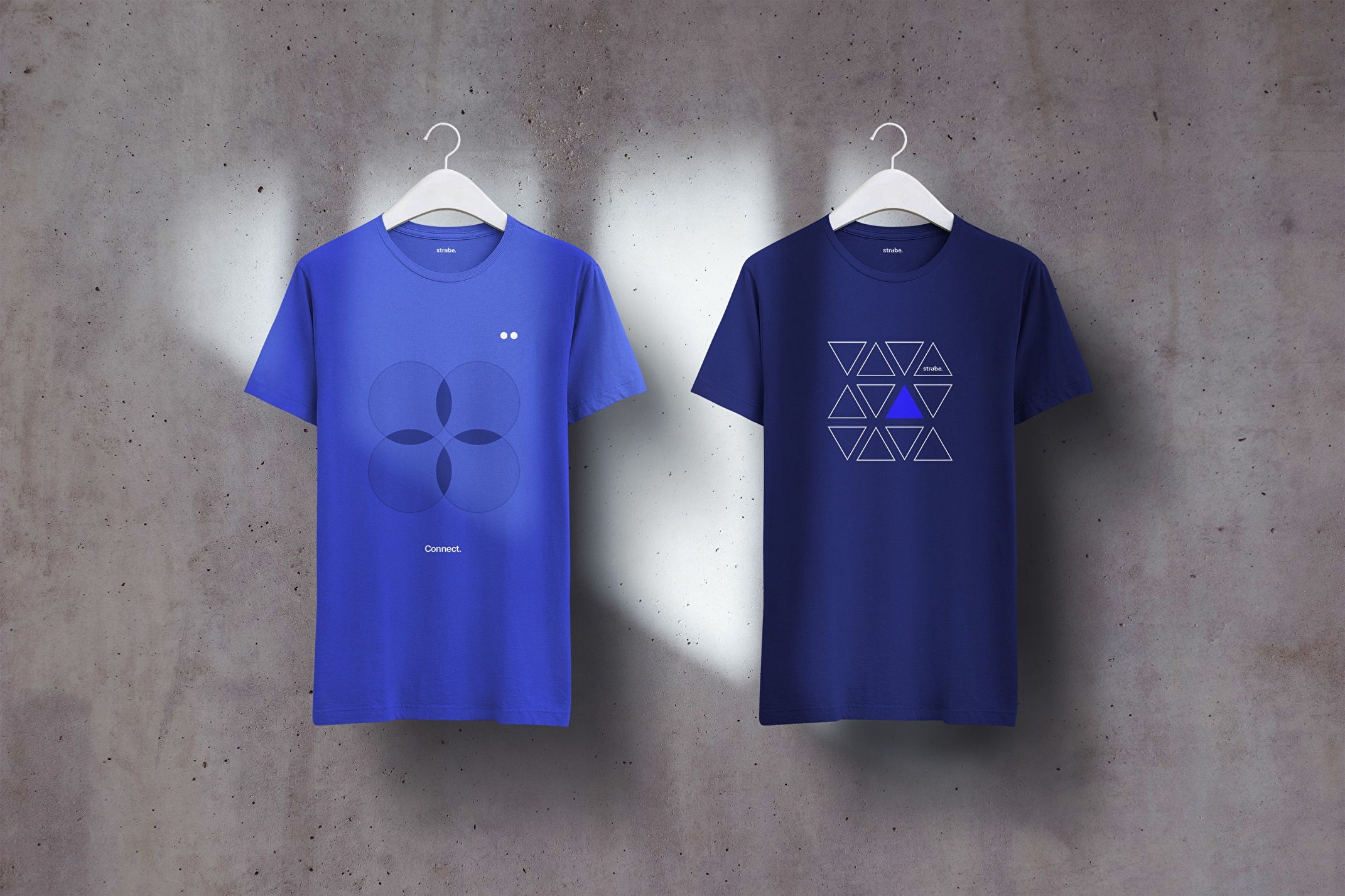 Ejemplo de merchandising implementando la identidad de marca definida para Strabe.